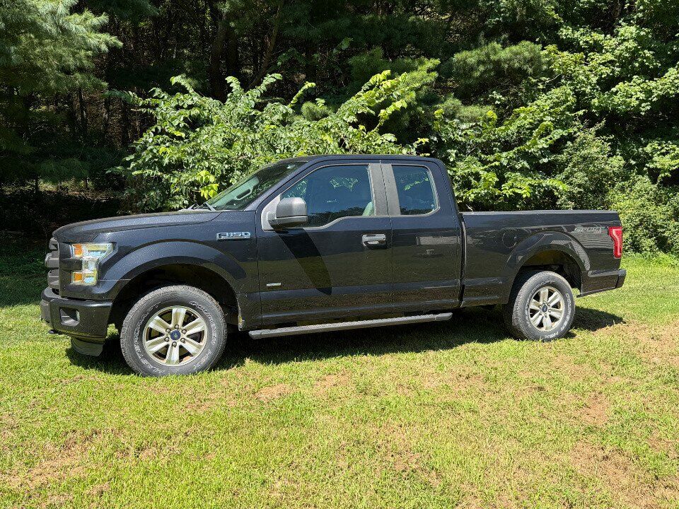 2015 FORD F-150