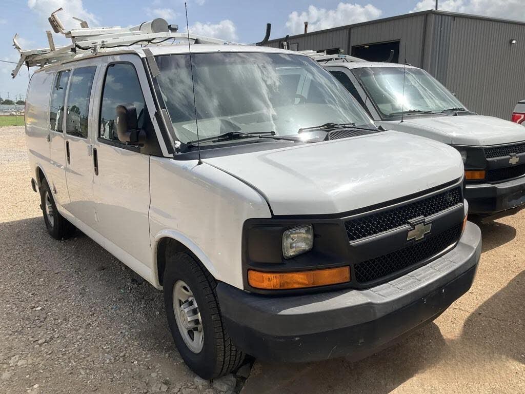 2013 CHEVROLET Express