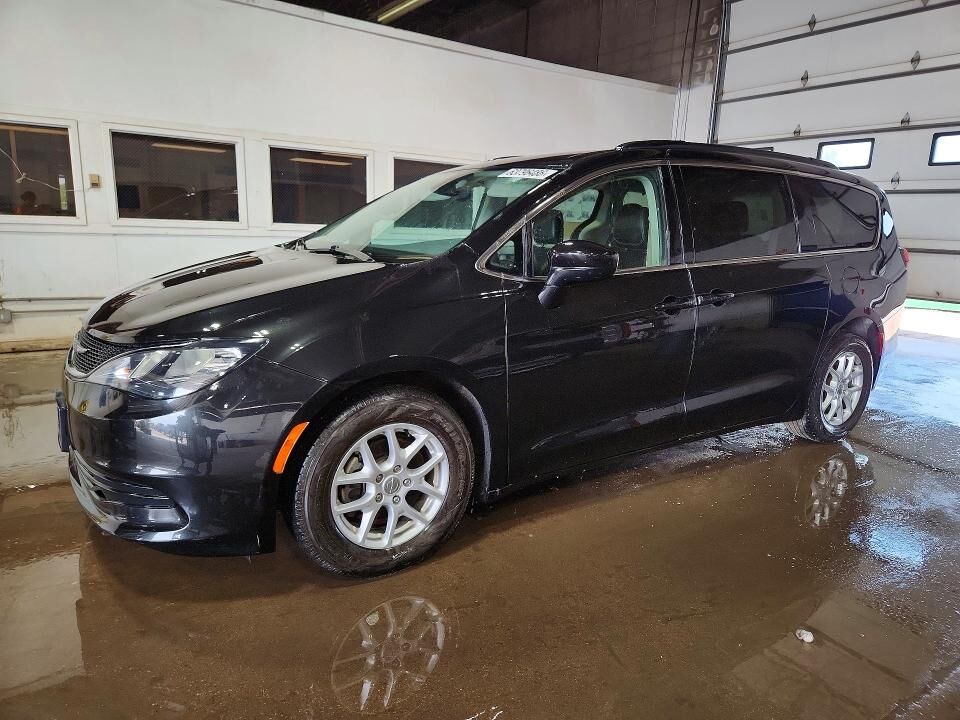 2020 CHRYSLER Voyager