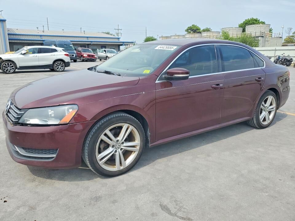 2014 VOLKSWAGEN Passat