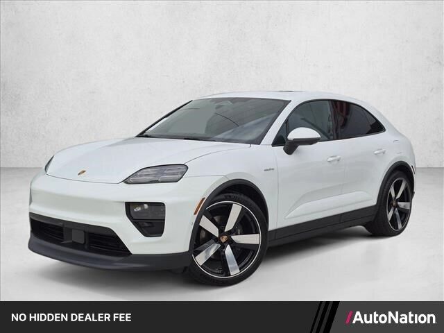 2026 PORSCHE Macan