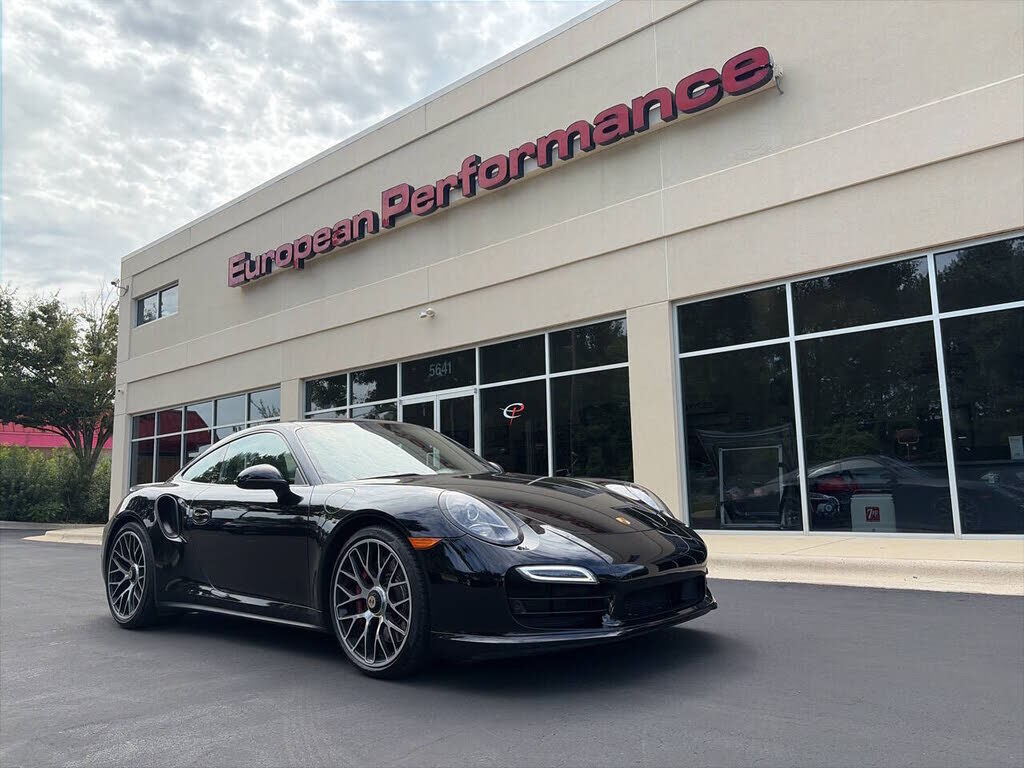 2016 PORSCHE 911