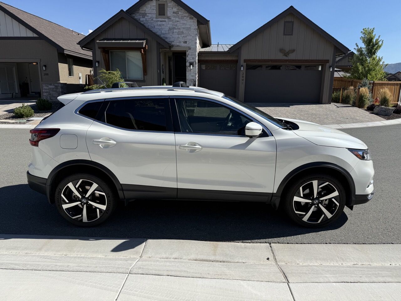 2020 NISSAN Rogue
