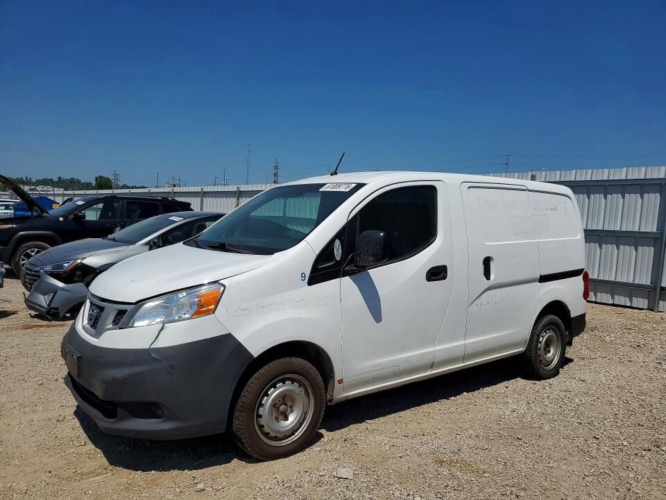 2014 NISSAN NV200