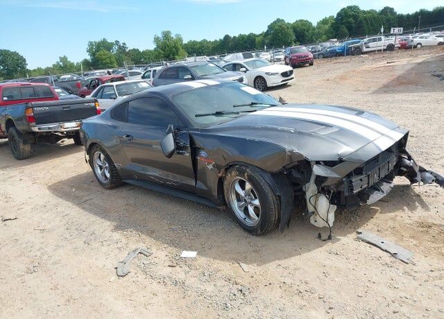 2018 FORD Mustang