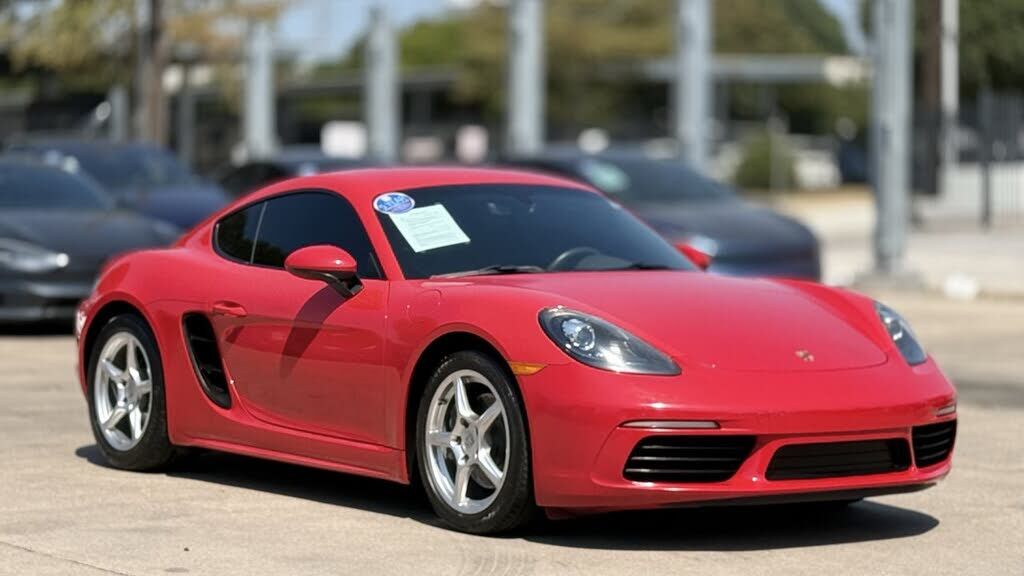 2019 PORSCHE 718