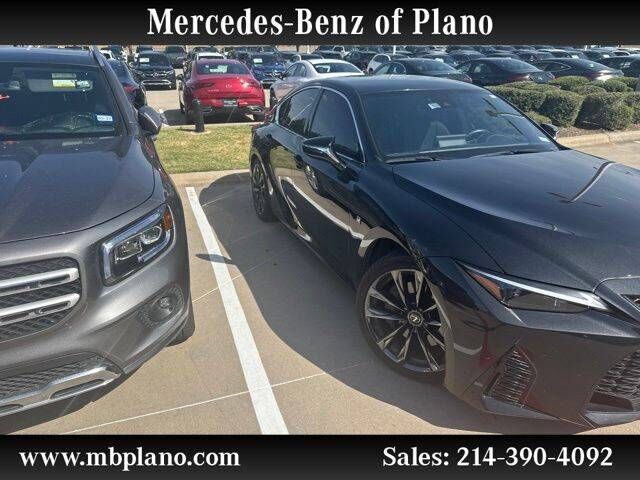 2021 LEXUS IS