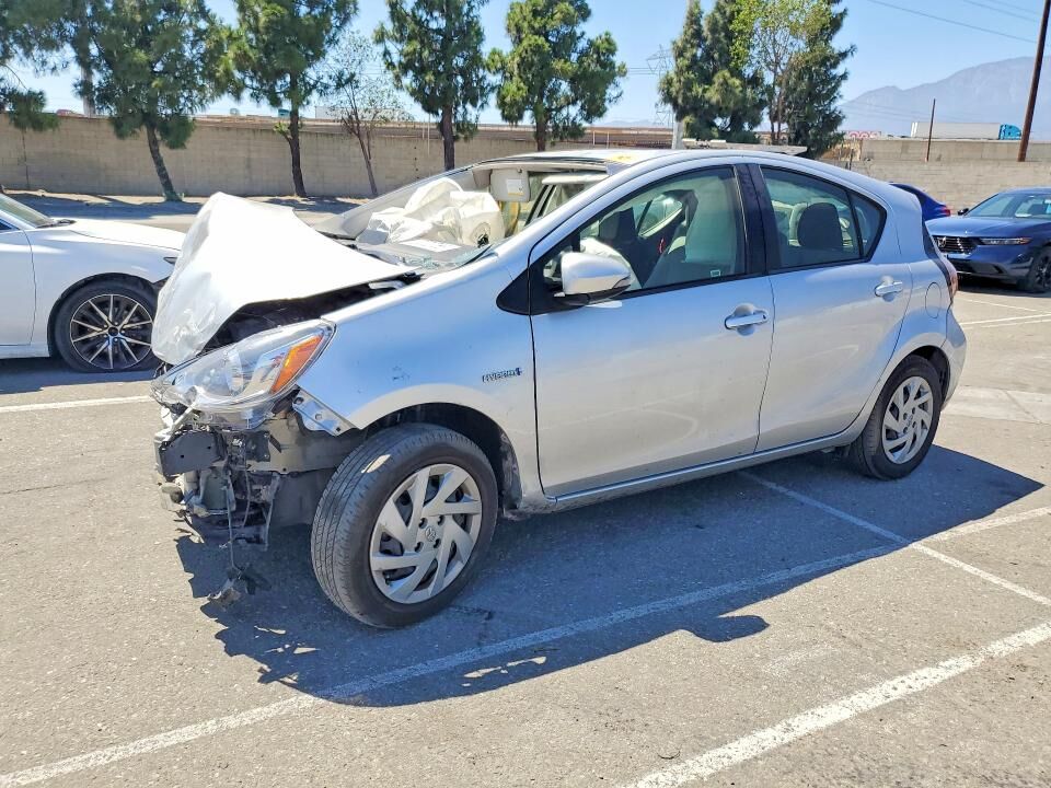 2015 TOYOTA Prius