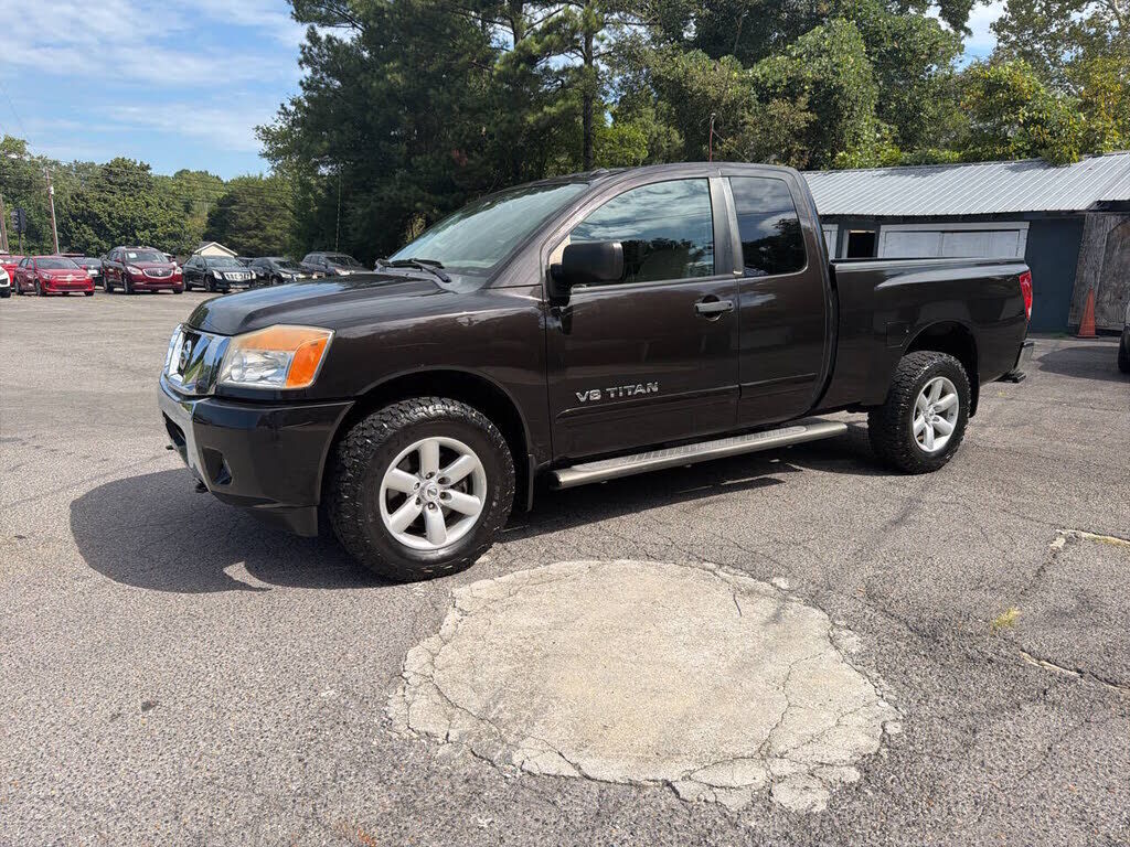 2013 NISSAN Titan