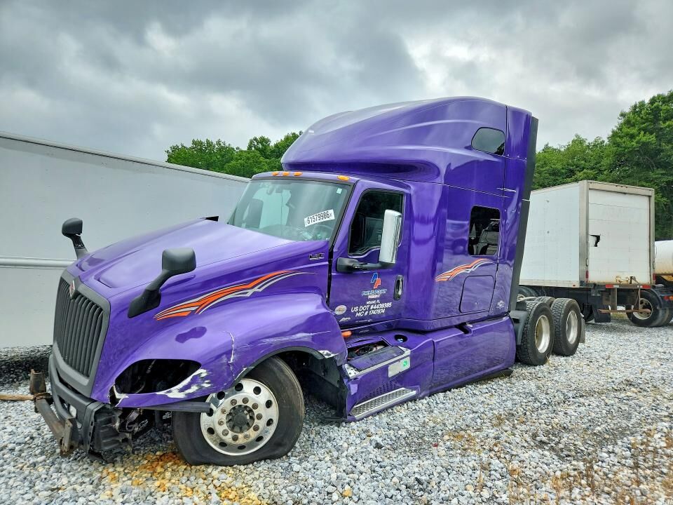 2023 INTERNATIONAL LT62F