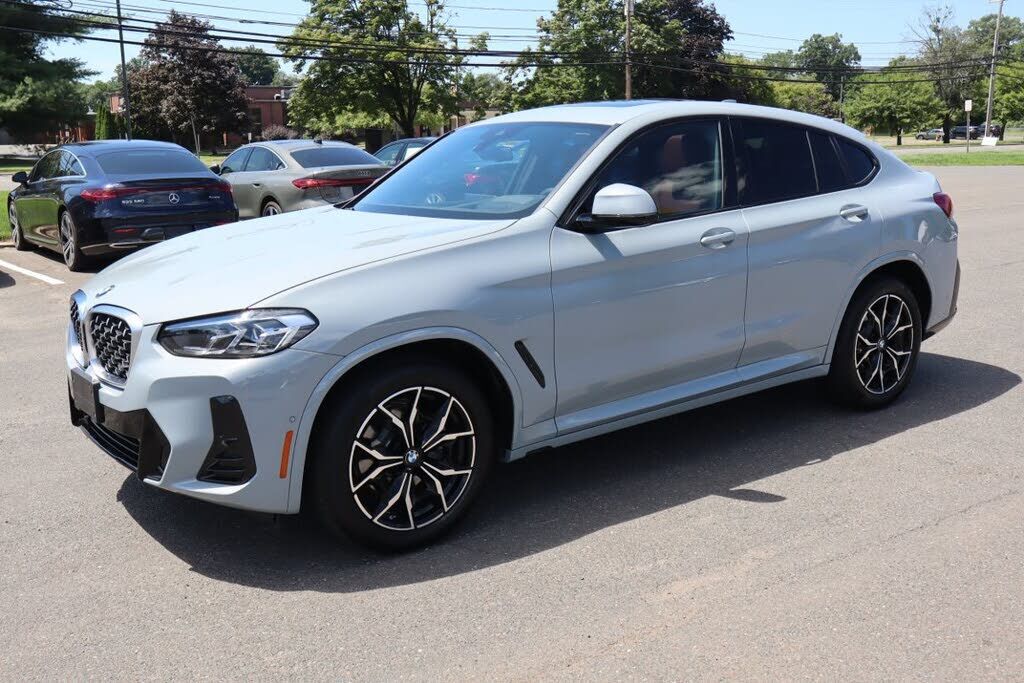 2025 BMW X4