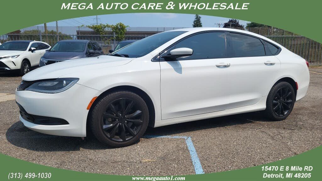 2016 CHRYSLER 200