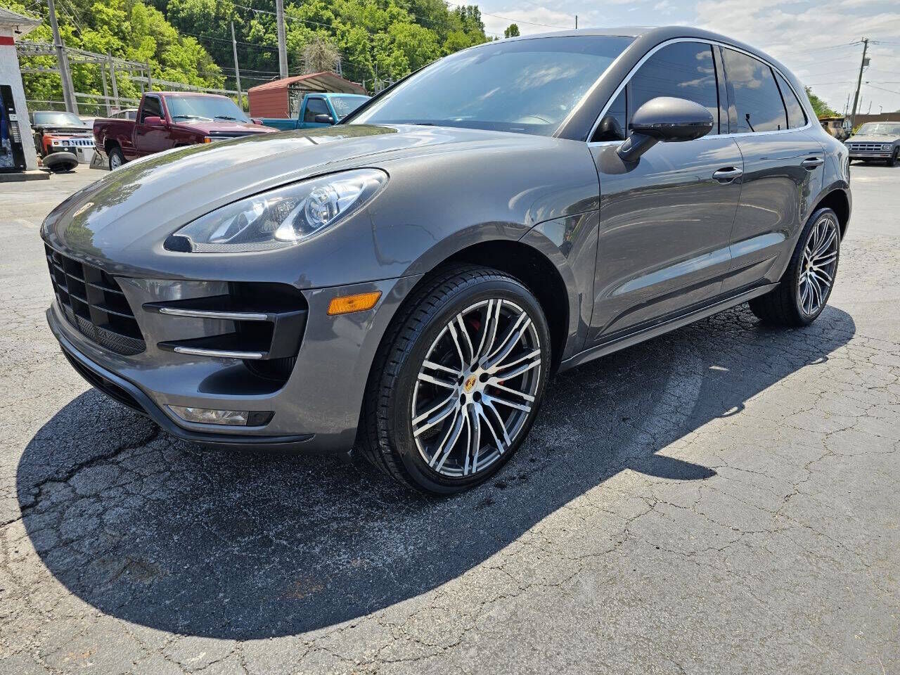 2016 PORSCHE Macan