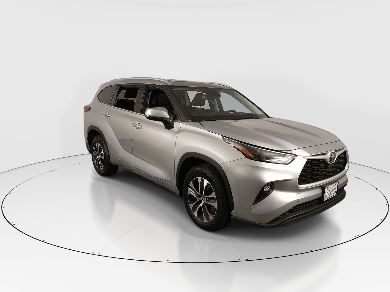 2022 TOYOTA Highlander