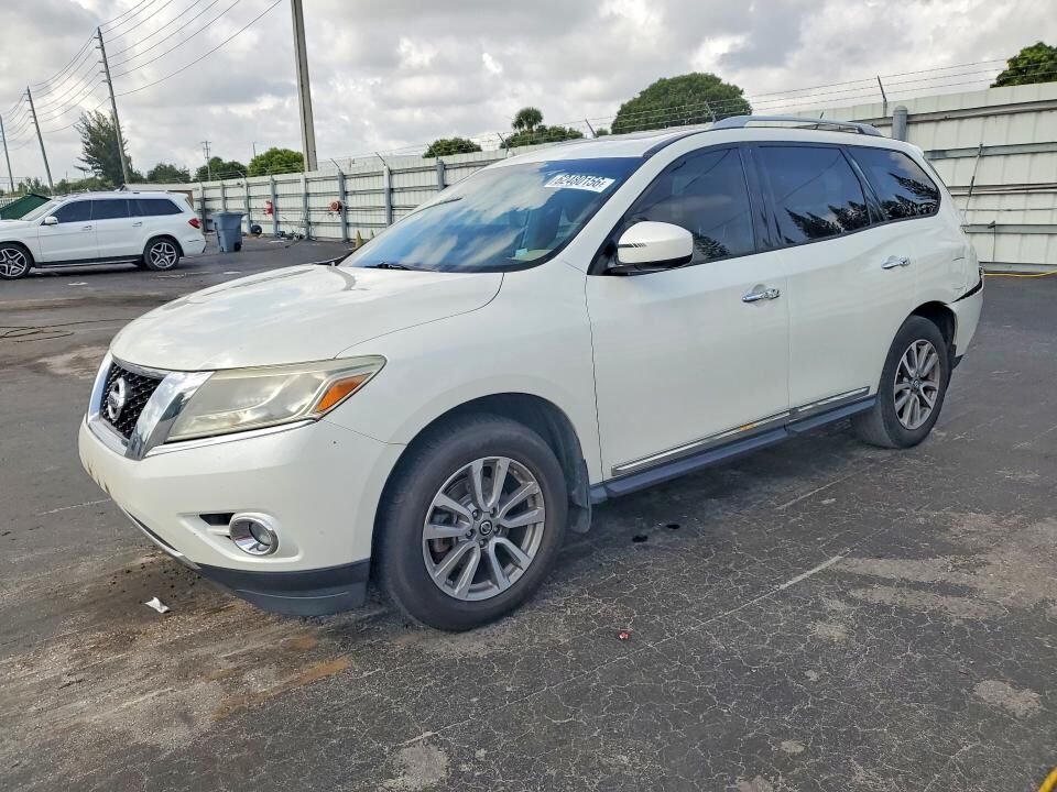 2016 NISSAN Pathfinder