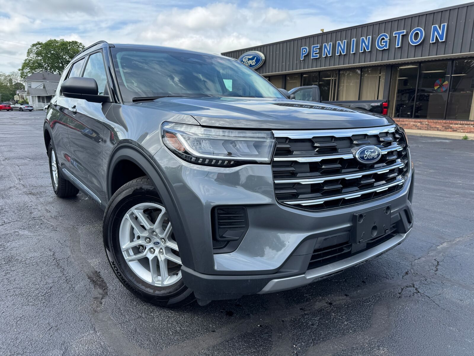 2025 FORD Explorer
