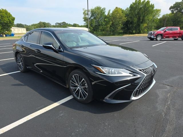 2024 LEXUS ES