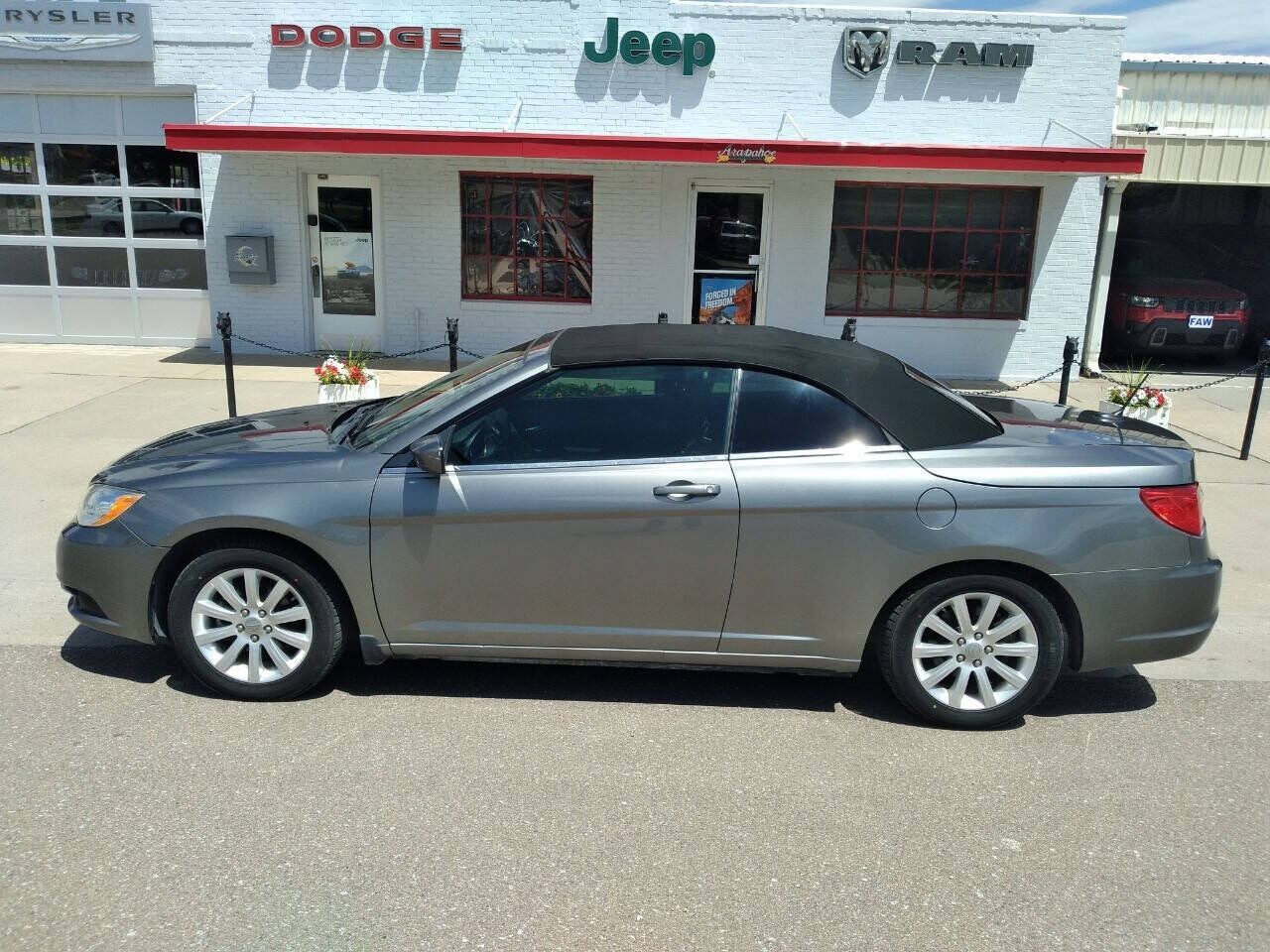 2011 CHRYSLER 200