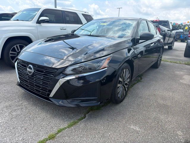 2024 NISSAN Altima