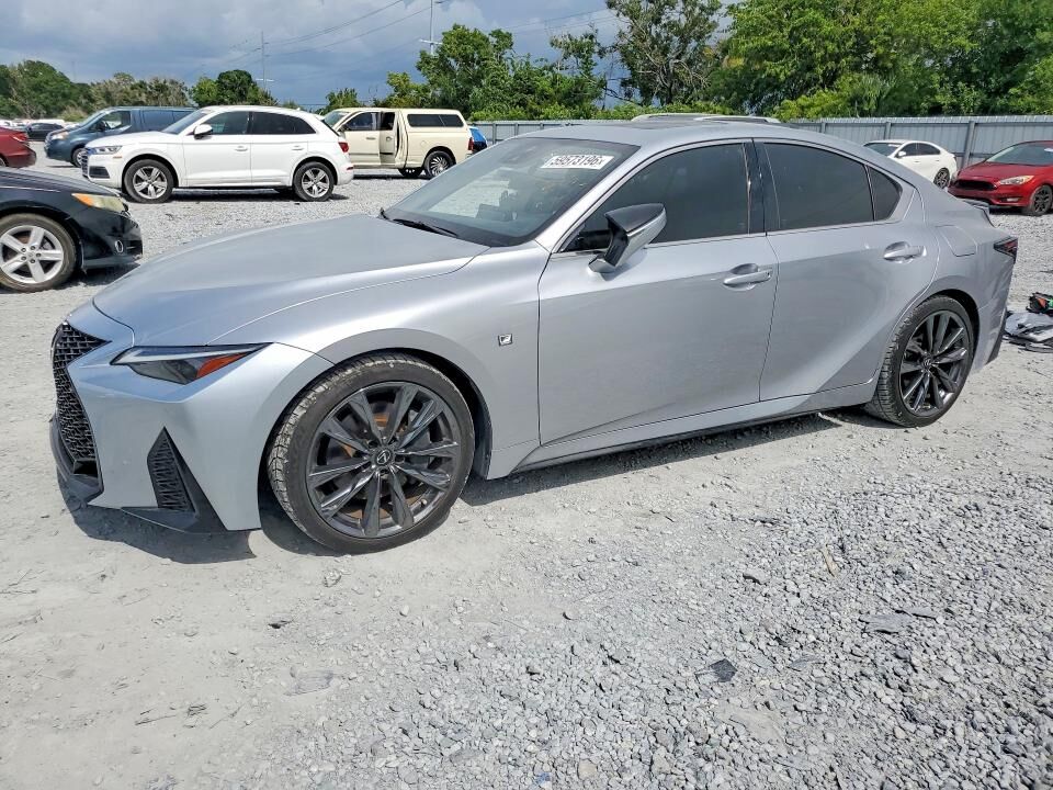 2022 LEXUS IS