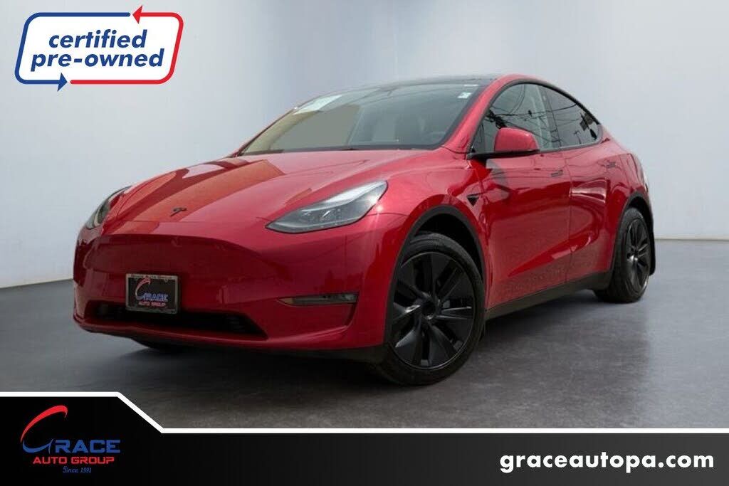 2023 TESLA Model Y