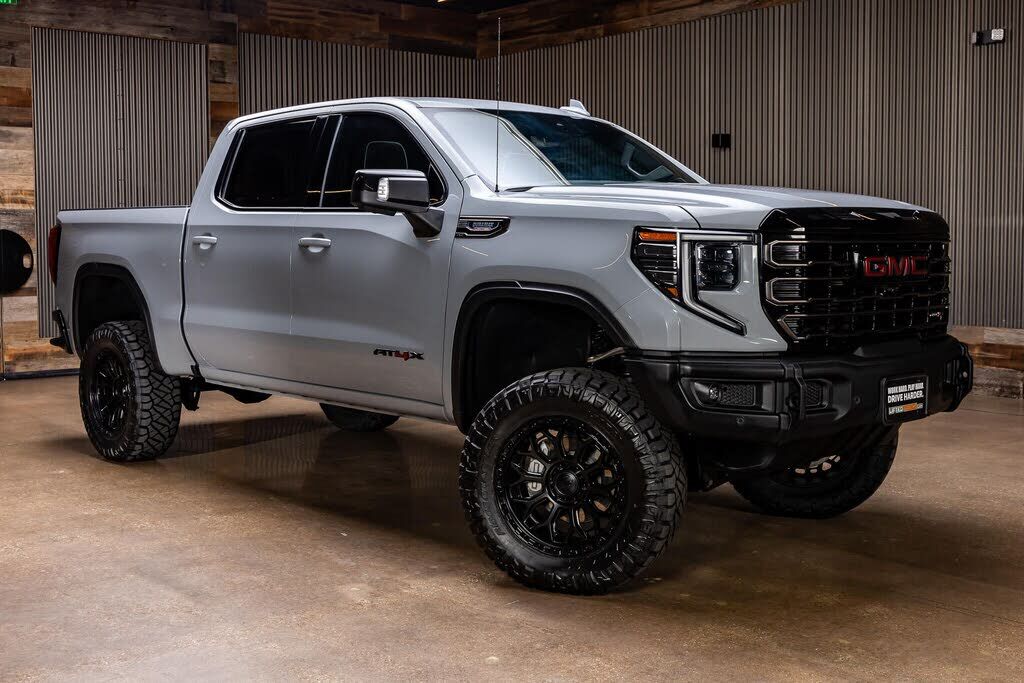 2024 GMC Sierra