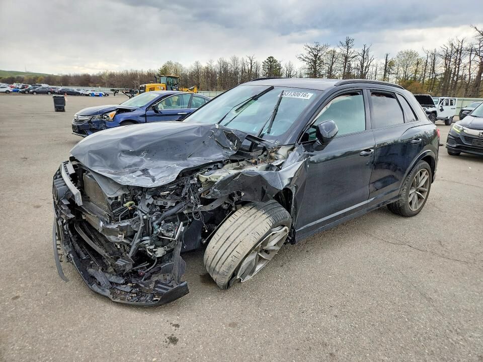 2022 AUDI Q3