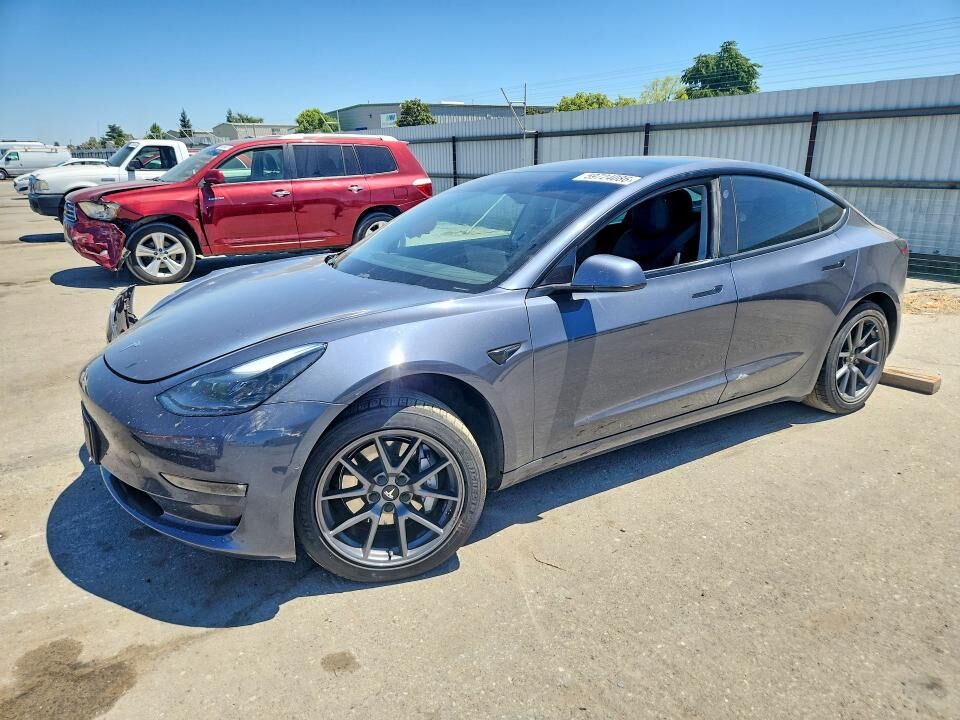 2021 TESLA Model 3