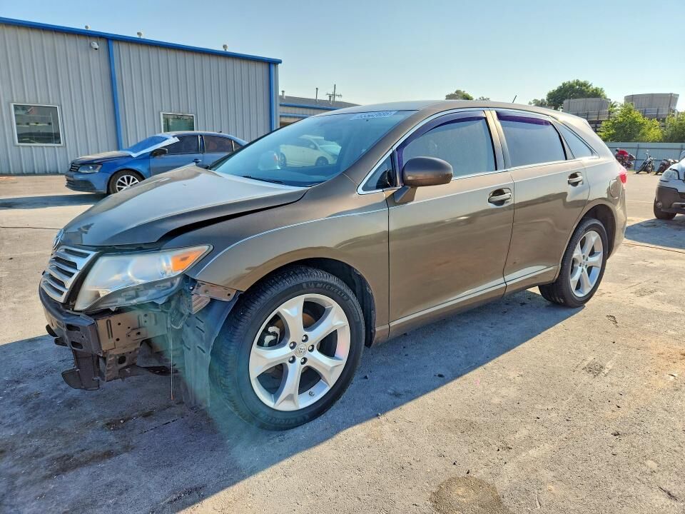 2010 TOYOTA Venza