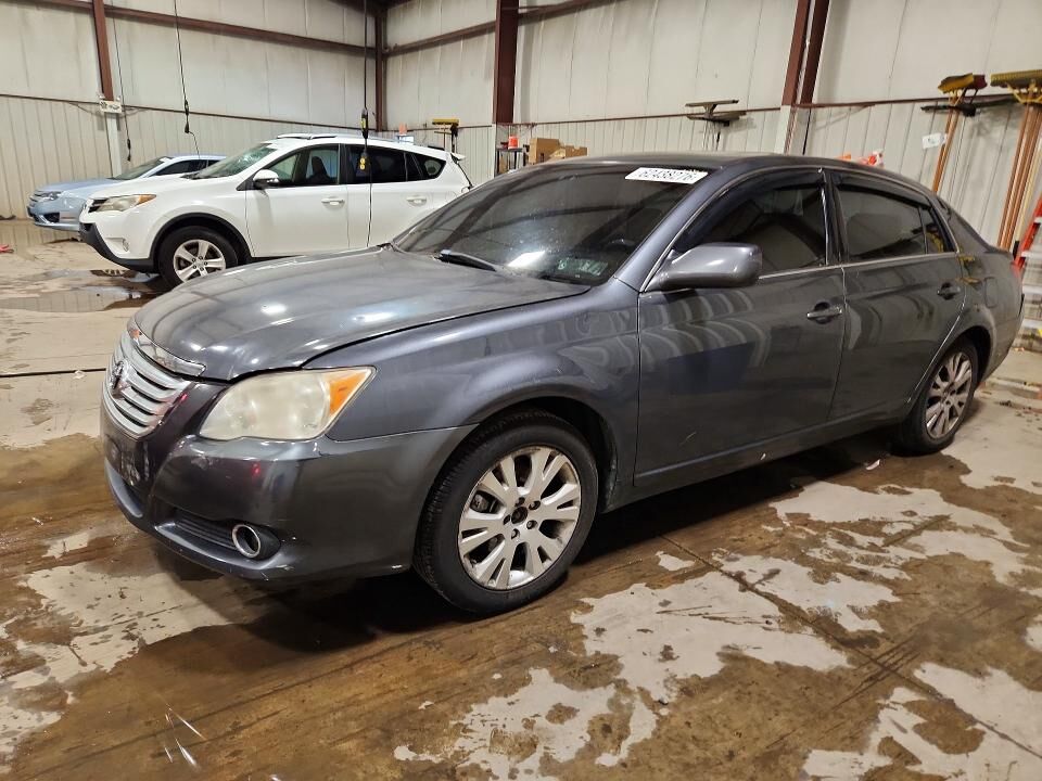 2010 TOYOTA Avalon