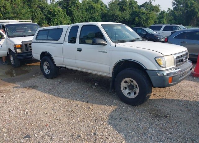 2000 TOYOTA Tacoma