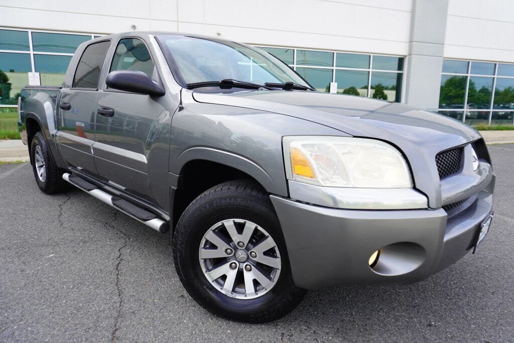 2007 MITSUBISHI Raider