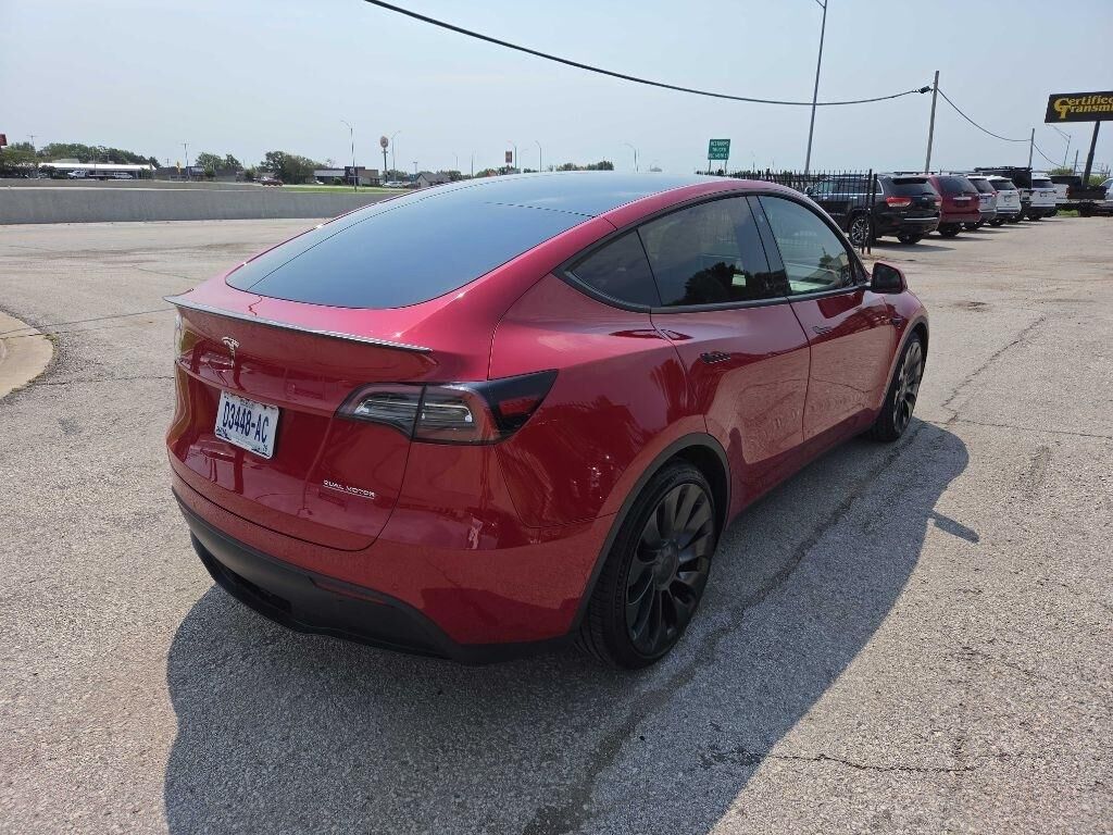 2022 TESLA Model Y