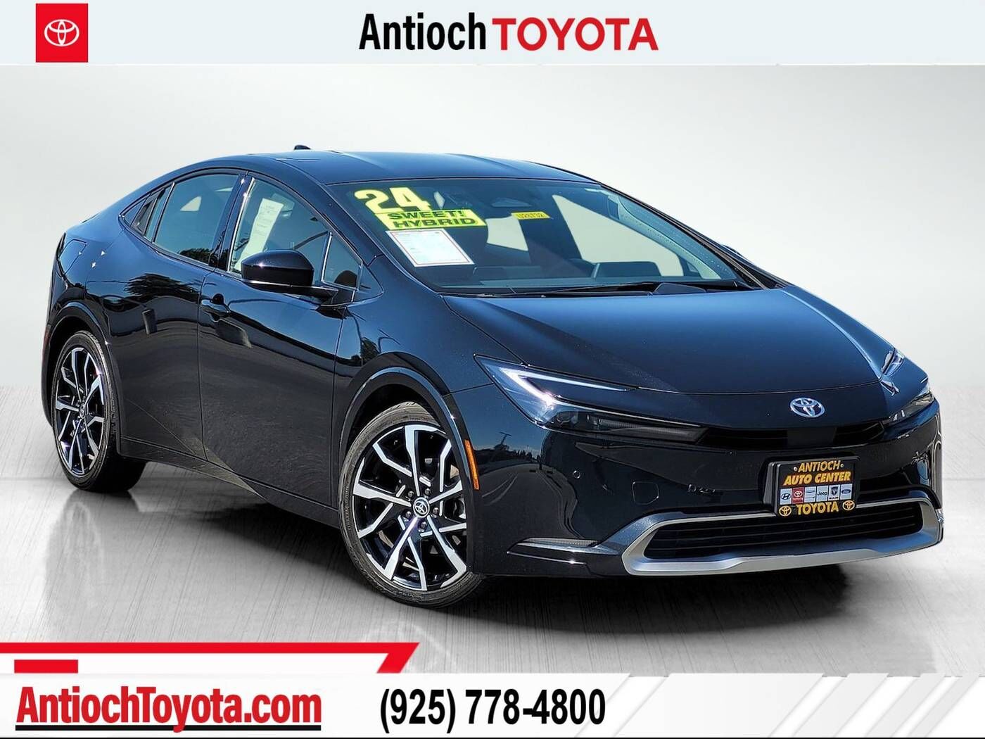 2024 TOYOTA Prius
