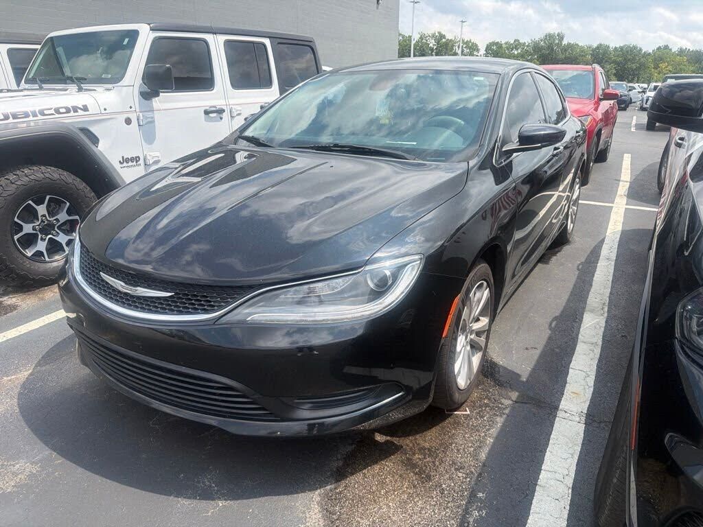2017 CHRYSLER 200