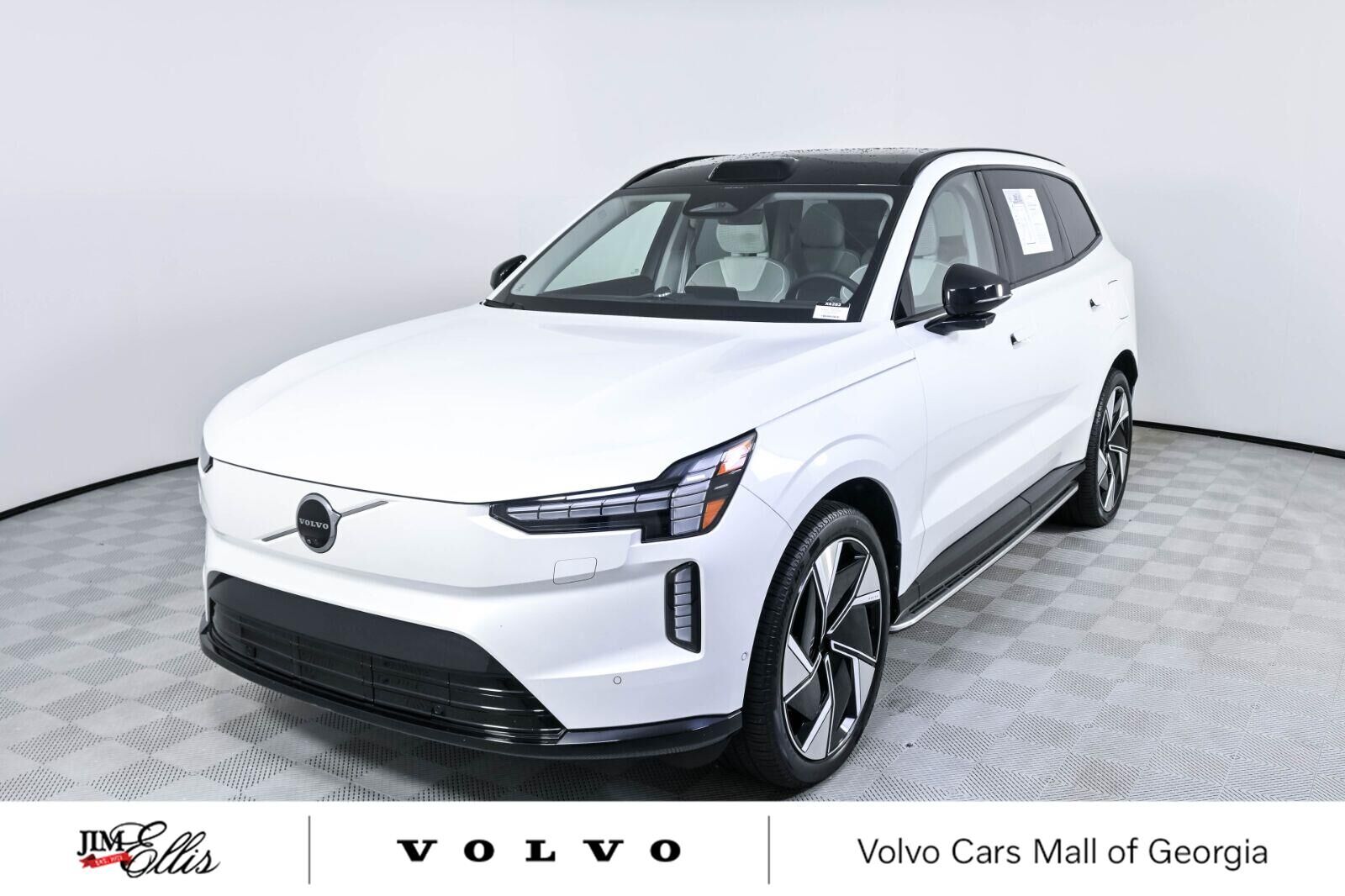 2025 VOLVO EX90
