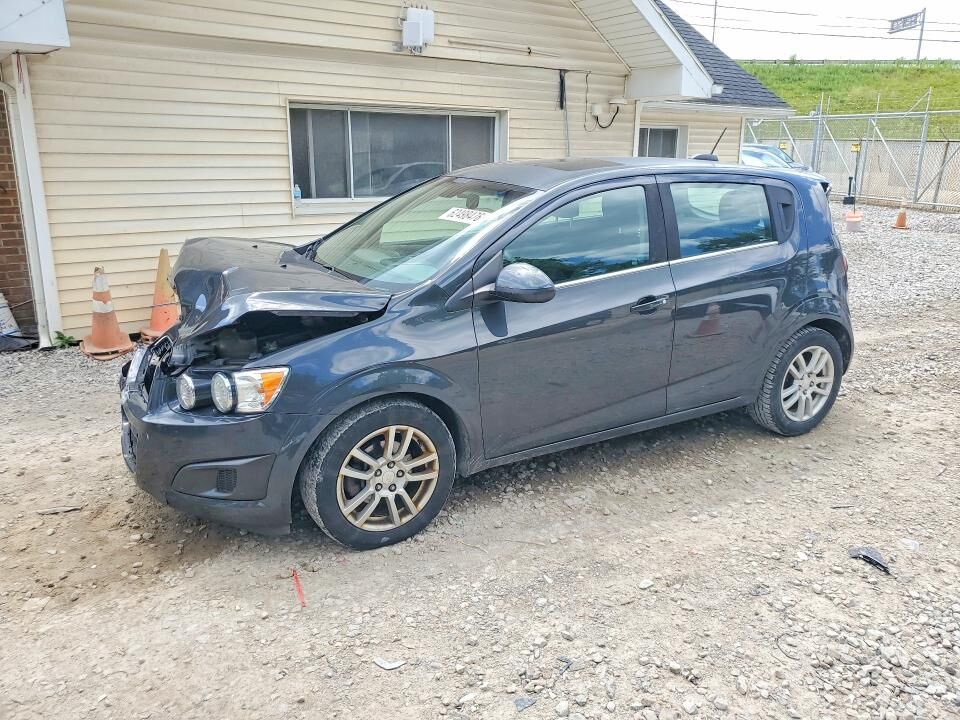 2015 CHEVROLET Sonic