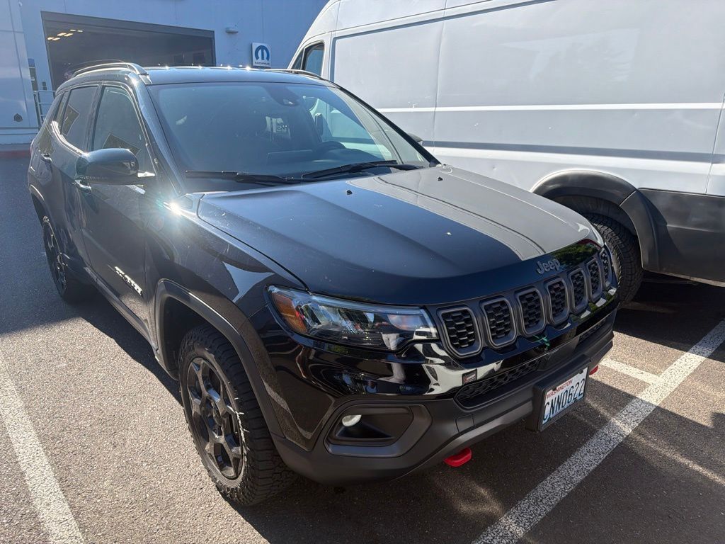 2024 JEEP Compass