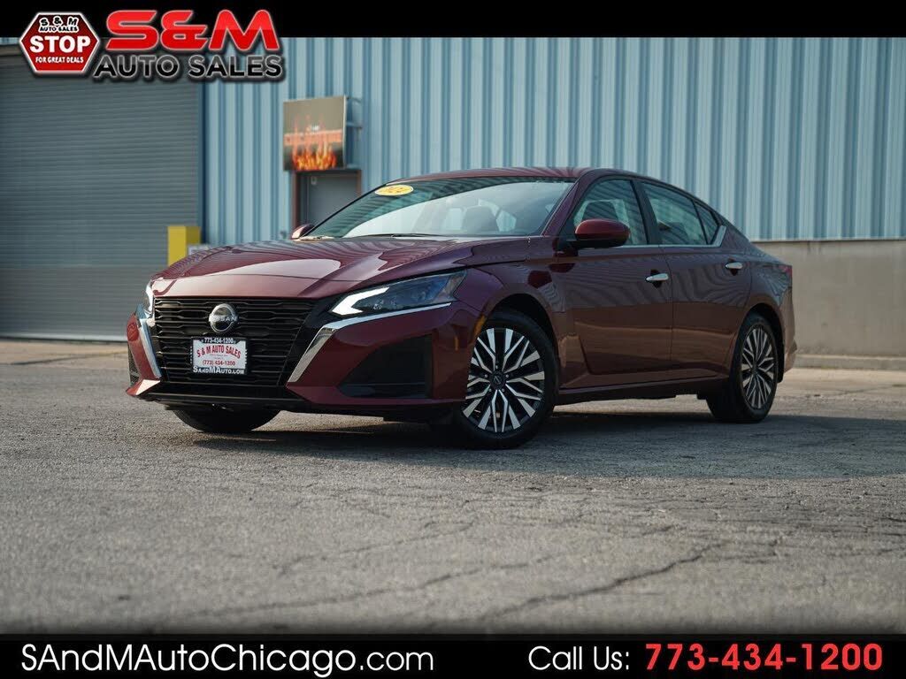 2024 NISSAN Altima