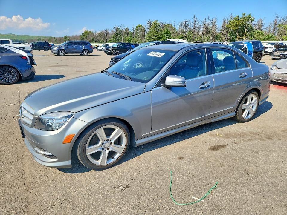 2011 MERCEDES-BENZ C-Class