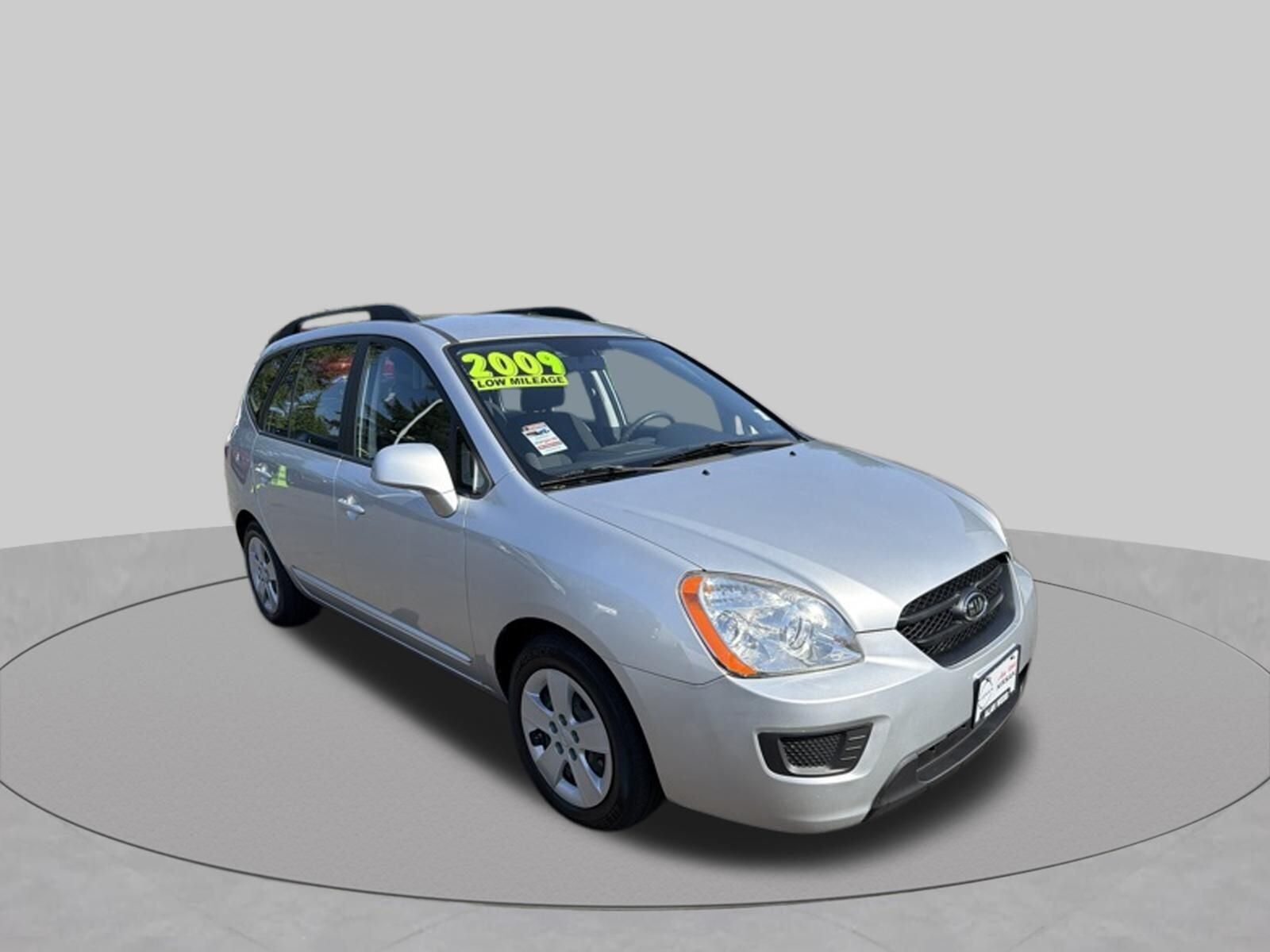2009 KIA Rondo