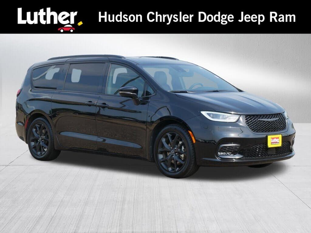 2025 CHRYSLER Pacifica