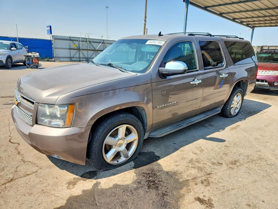 2014 CHEVROLET Suburban
