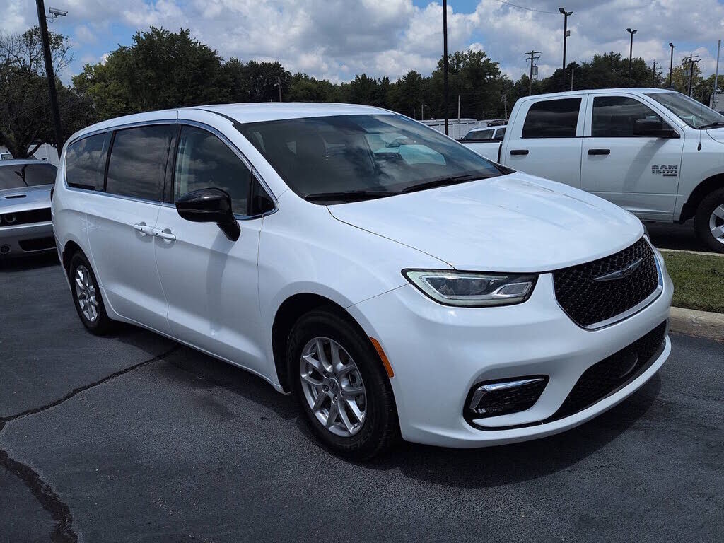 2024 CHRYSLER Pacifica