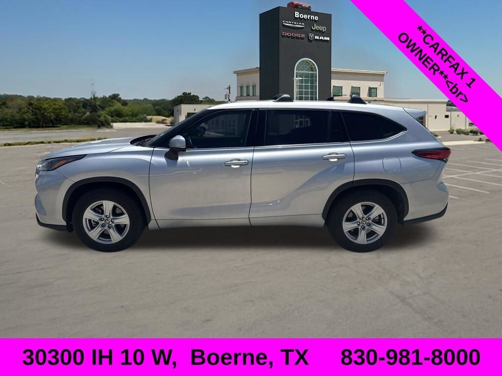 2022 TOYOTA Highlander