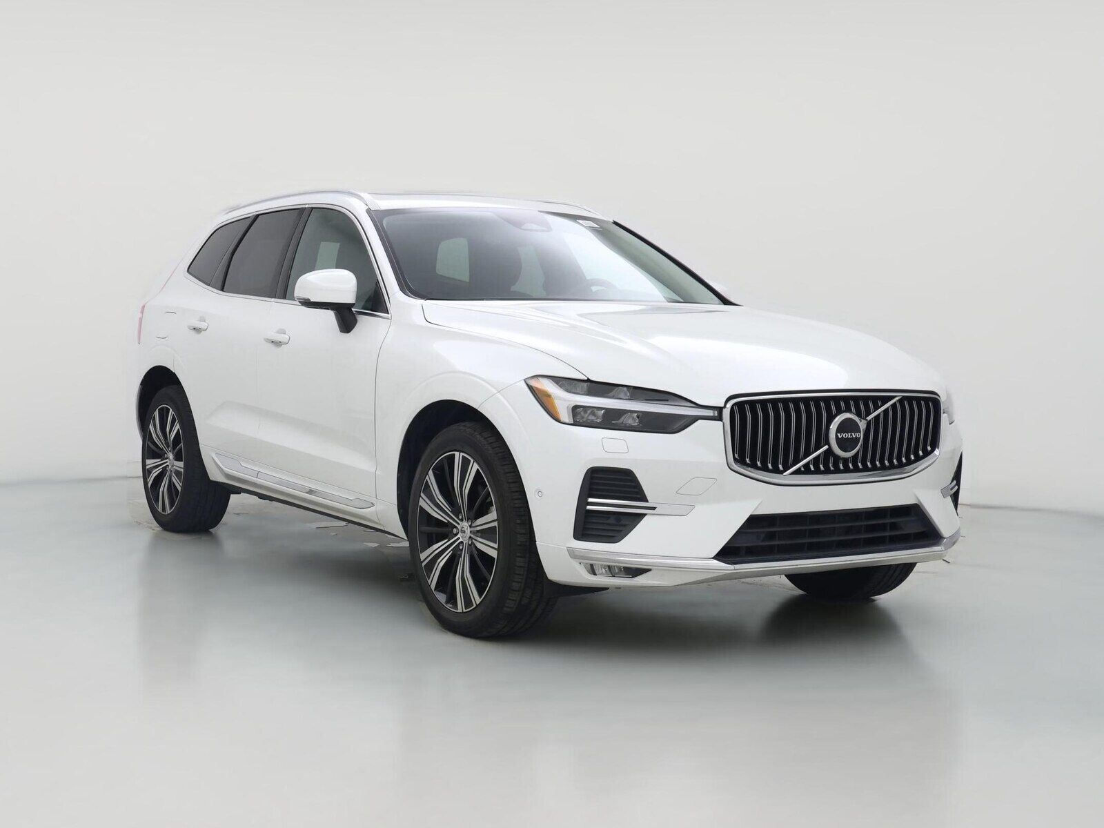 2023 VOLVO XC60