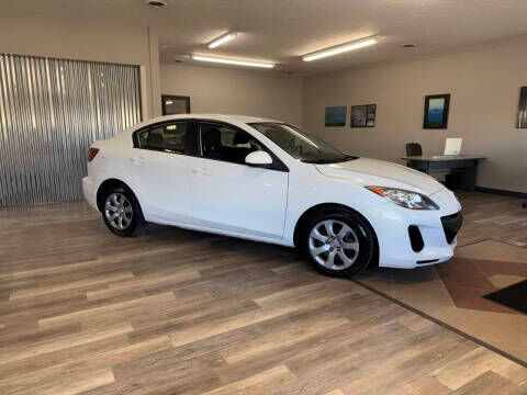 2013 MAZDA Mazda3