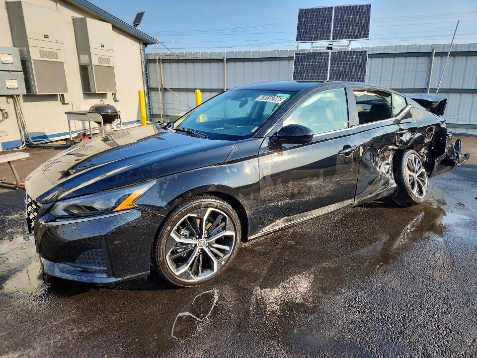 2025 NISSAN Altima