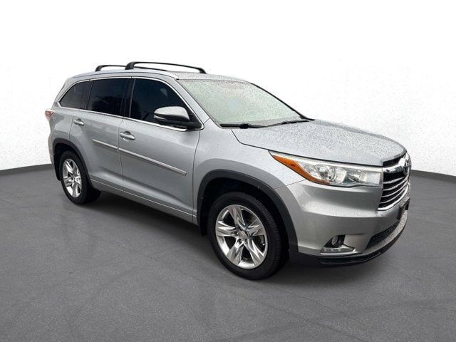 2015 TOYOTA Highlander