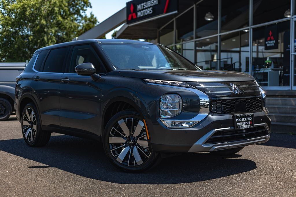 2026 MITSUBISHI Outlander